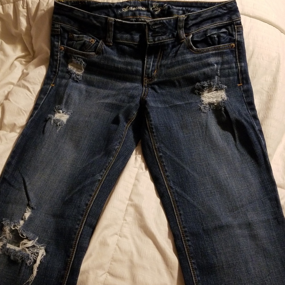 American eagle Jean's artist